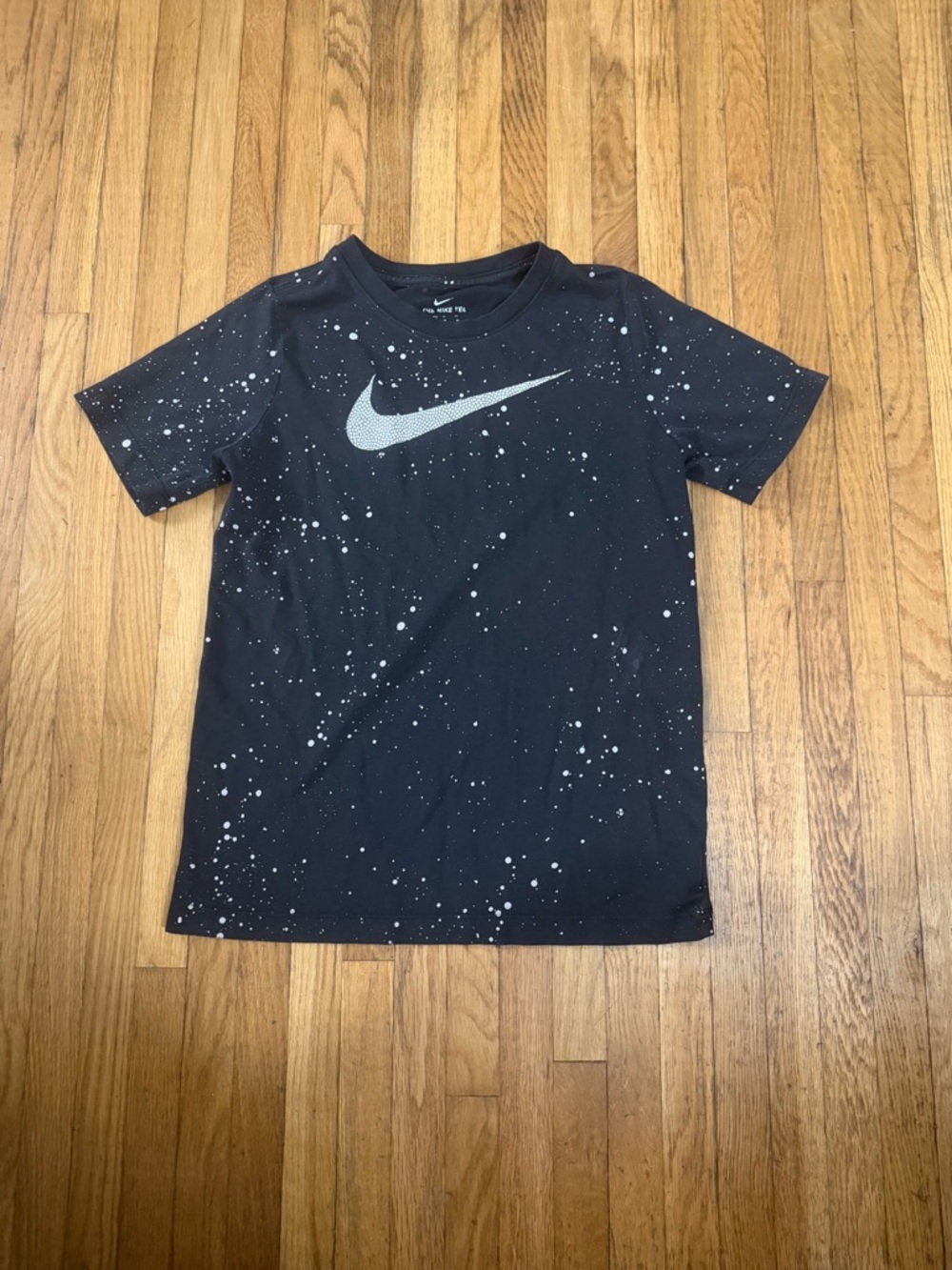 Nike Dri-fit Youth Medium Black & White Splatter Print Swoosh T-Shirt